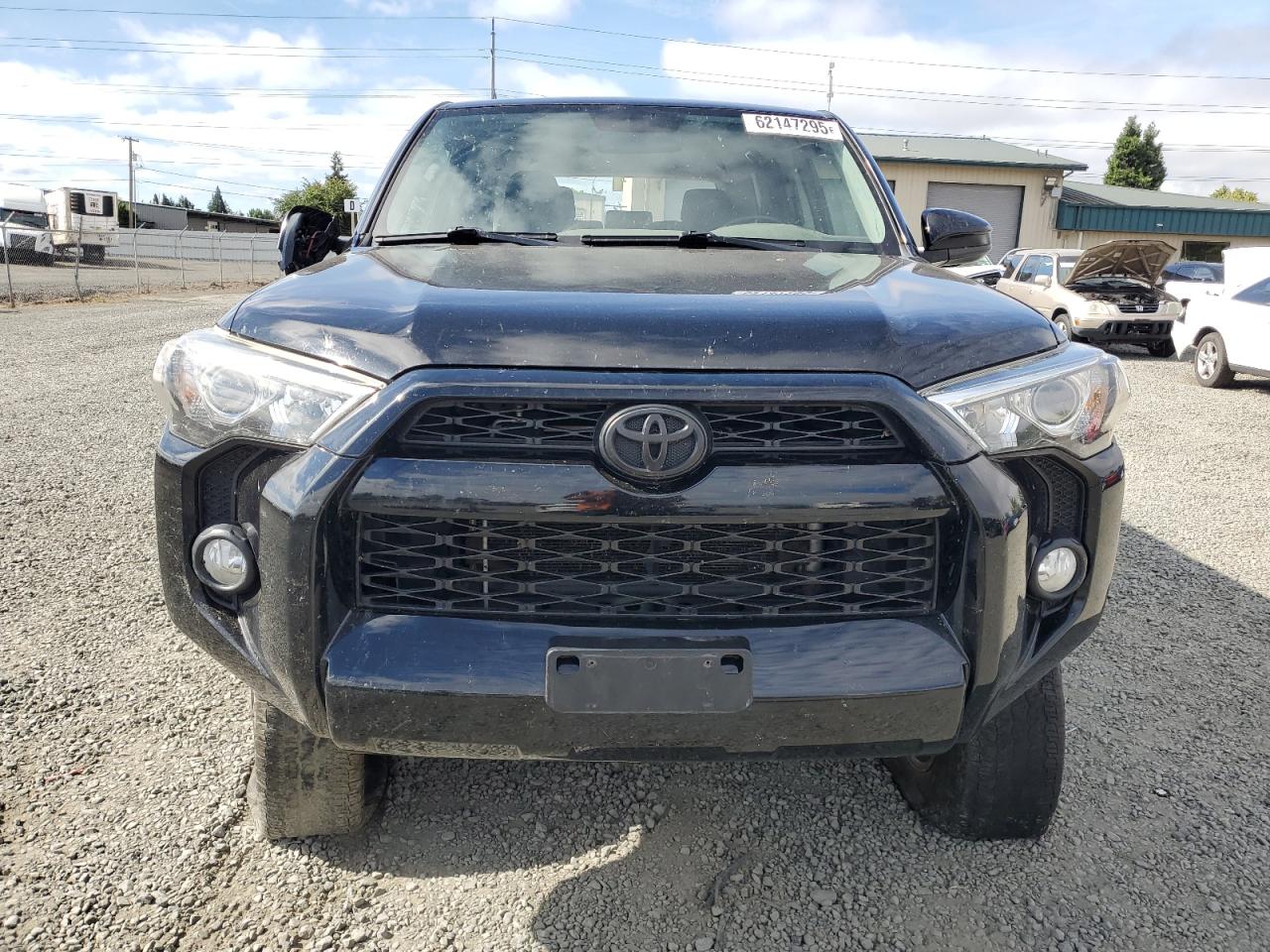 TOYOTA 4RUNNER SR5