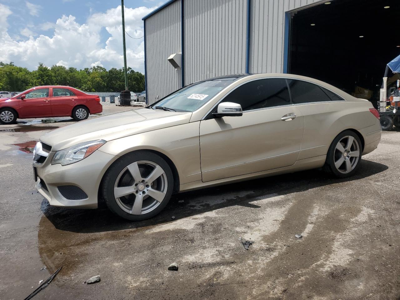 MERCEDES-BENZ E-CLASS 400