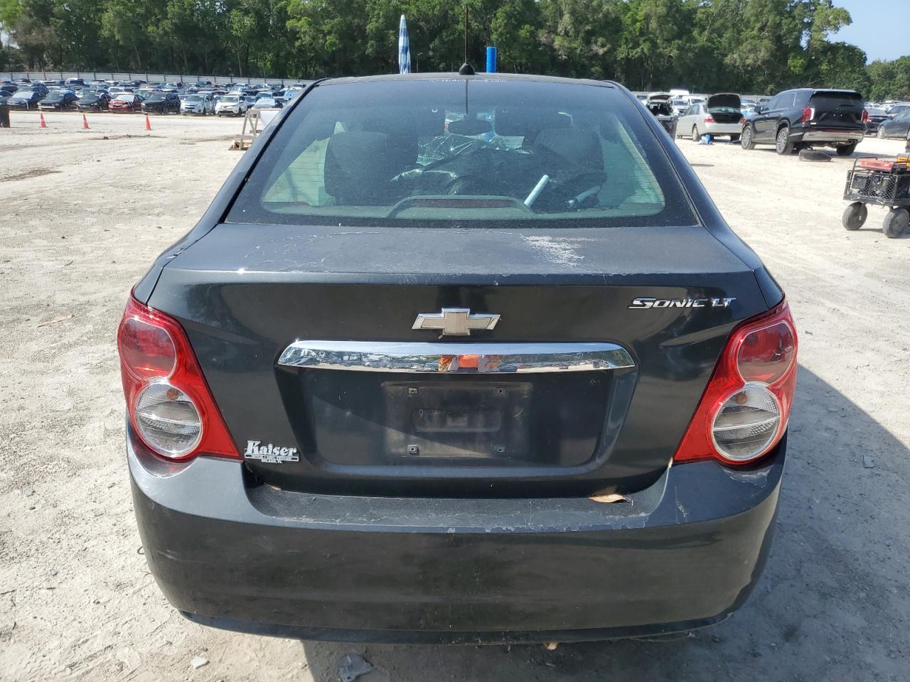 Chevrolet Sonic lt 2014