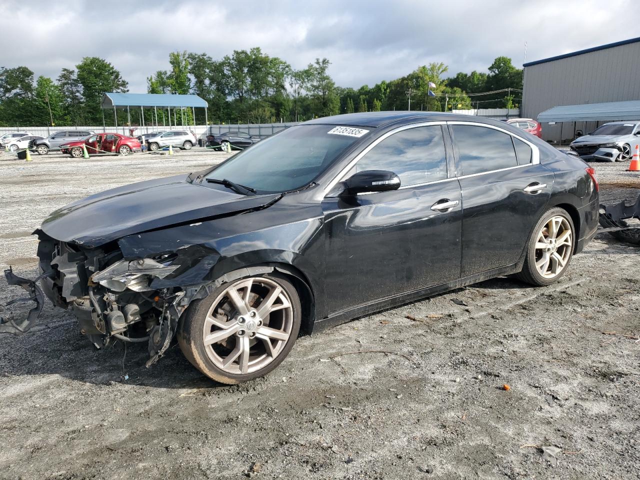 NISSAN MAXIMA S
