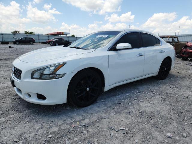 NISSAN MAXIMA S