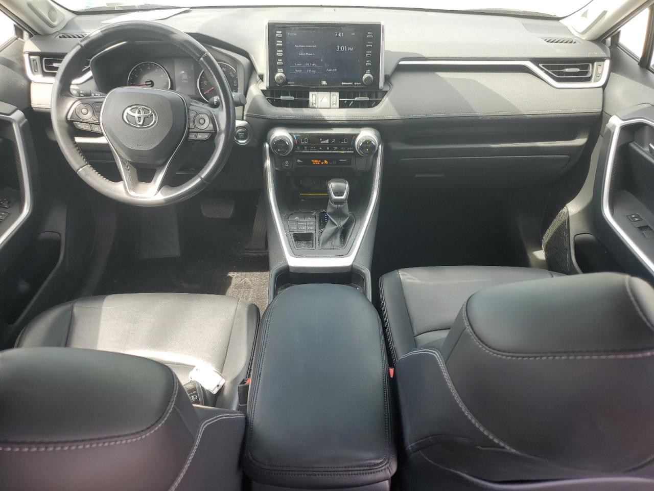 TOYOTA RAV4 XLE PREMIUM