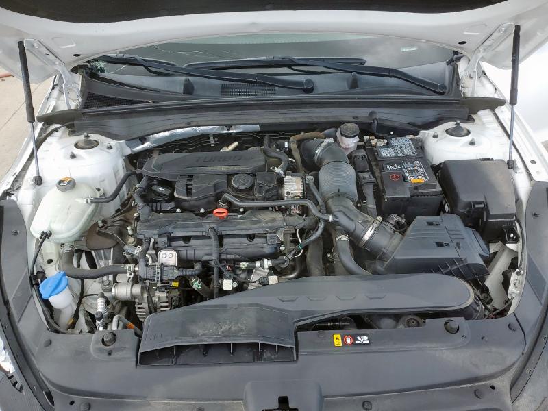 2021 KIA K5 LX 5XXG24J24MG017081