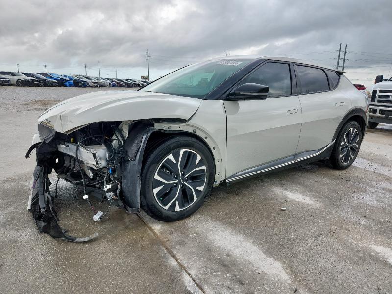 2023 KIA EV6 LIGHT KNDC34LA2P5091169