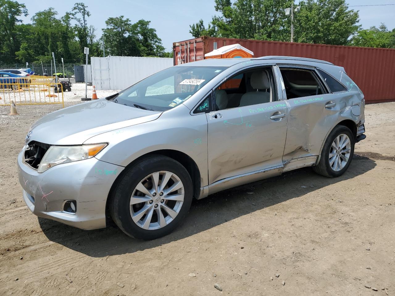 TOYOTA VENZA LE