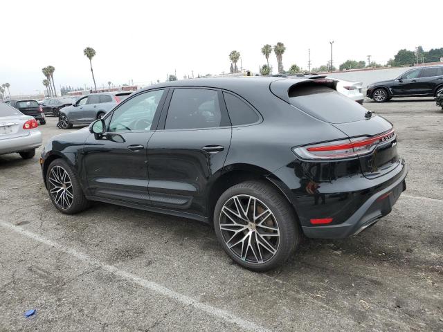PORSCHE MACAN BASE 2025 black  gas WP1AA2A5XSLB01456 photo #3