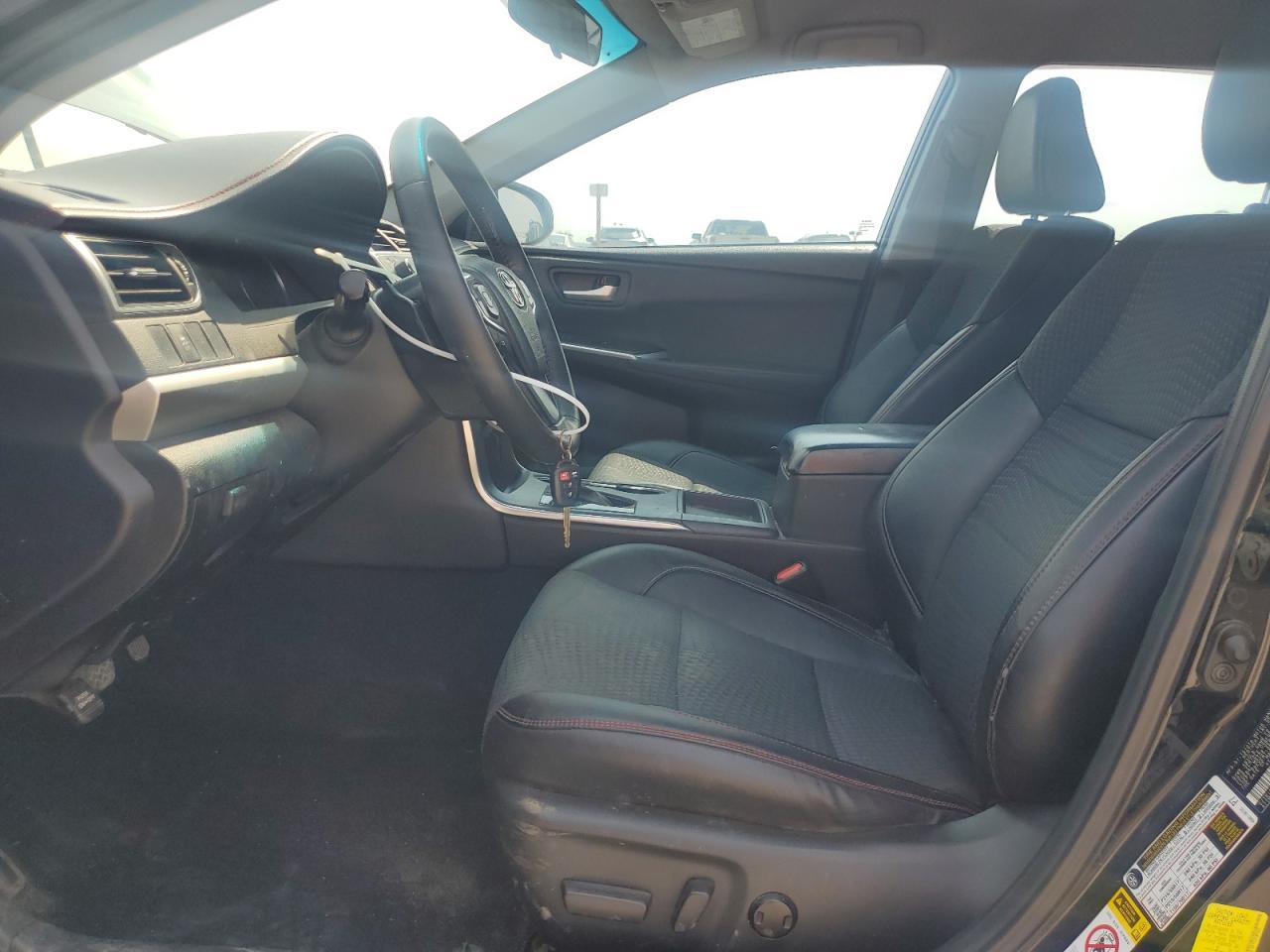 Toyota Camry le 2015