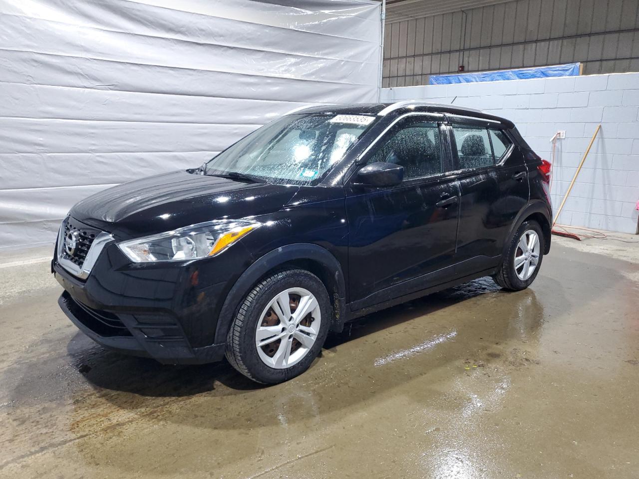 NISSAN KICKS S