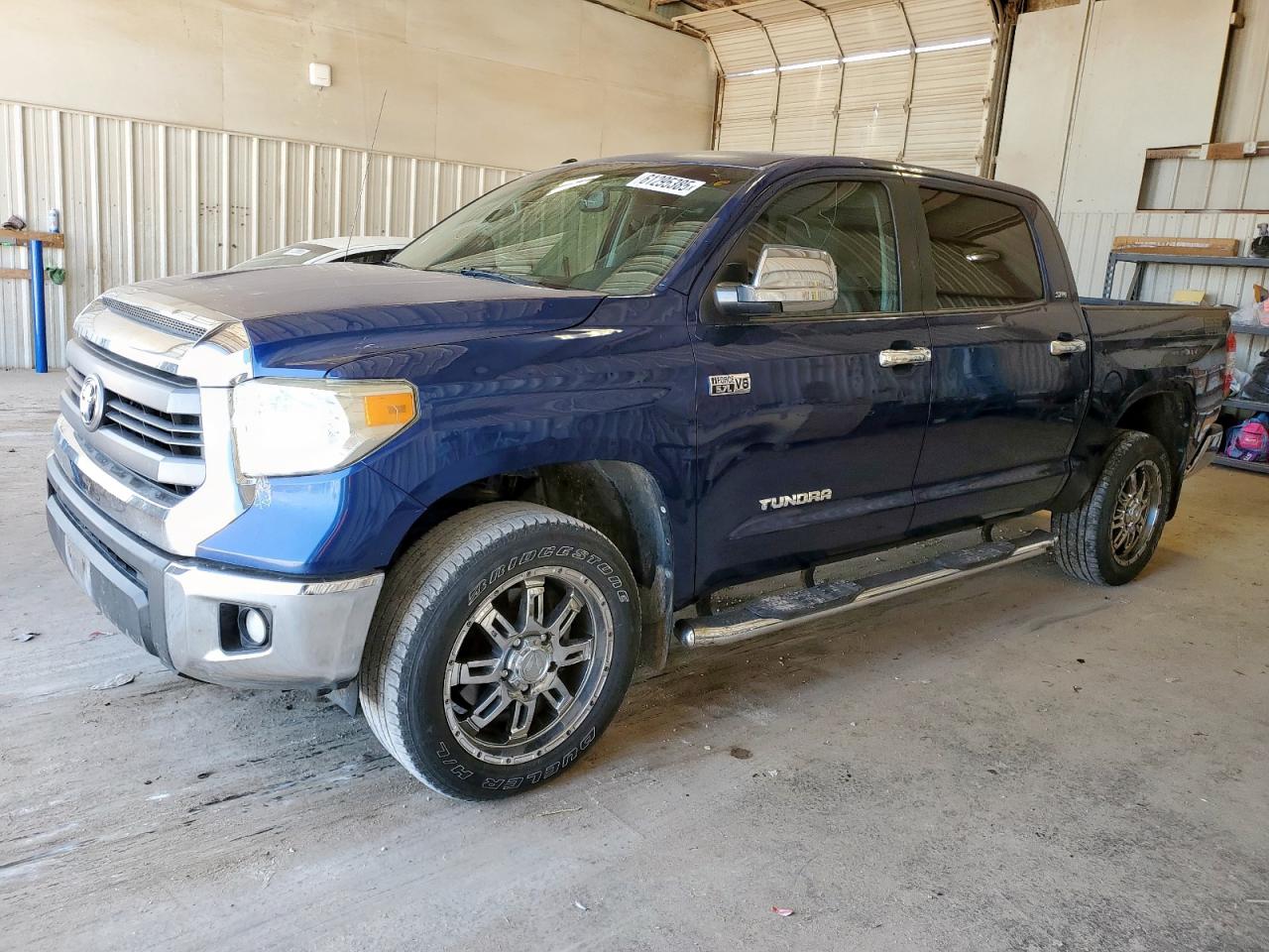 TOYOTA TUNDRA CREWMAX SR5
