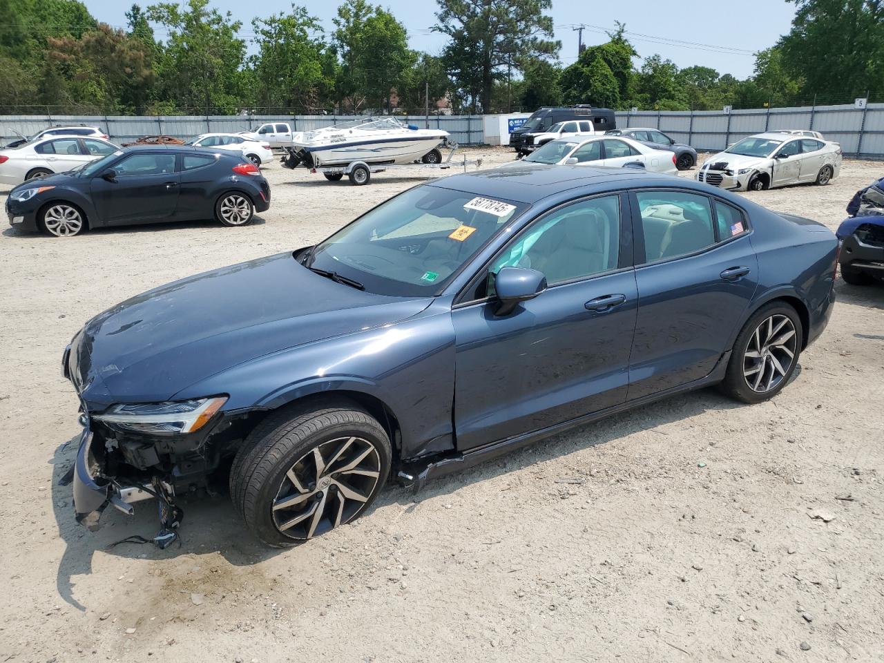 VOLVO S60 T6 MOMENTUM