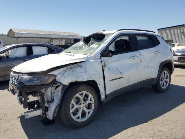 Vin: 3c4njdbn6rt110585, lot: 60543085, jeep compass latitude 2024 img_1