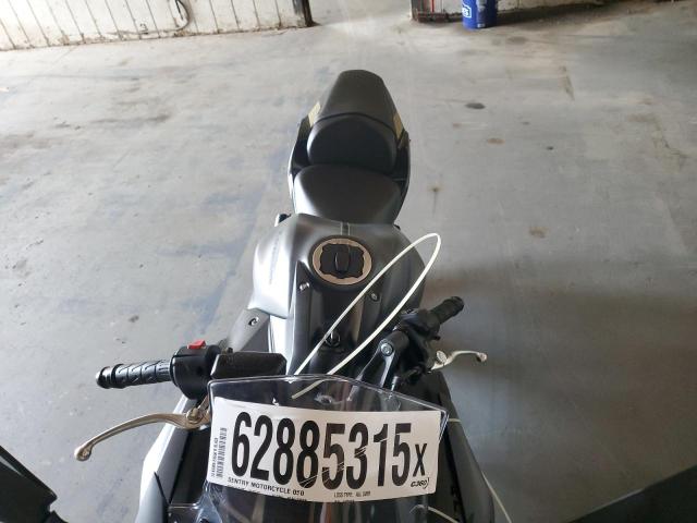 2024 KAWASAKI EX650 R ML5EXER1XRDAC3083