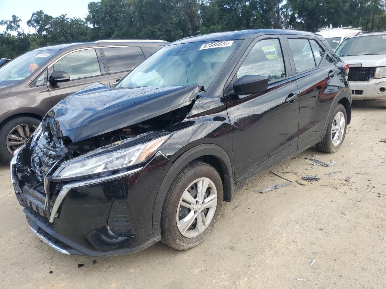 NISSAN KICKS S