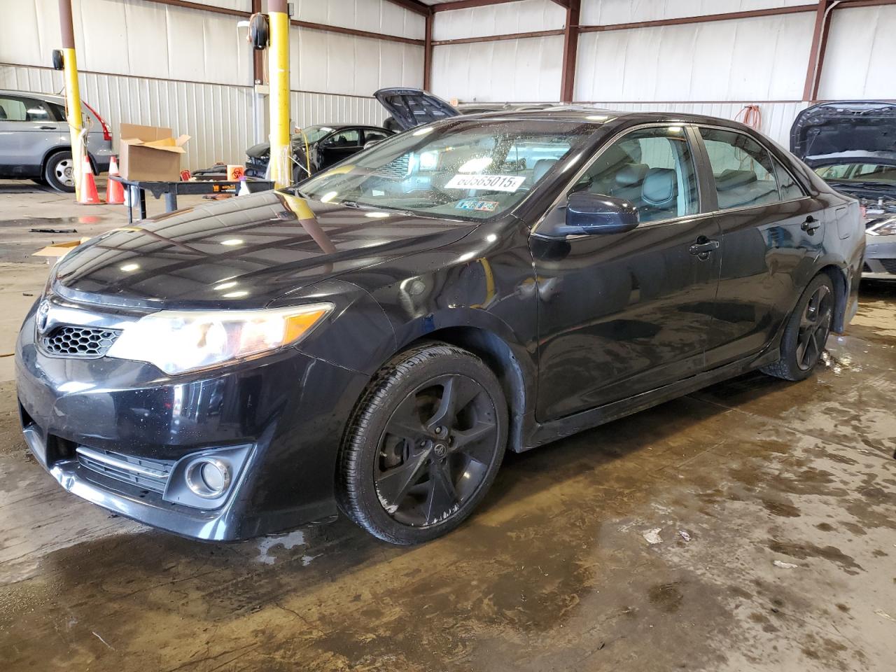 TOYOTA CAMRY SE