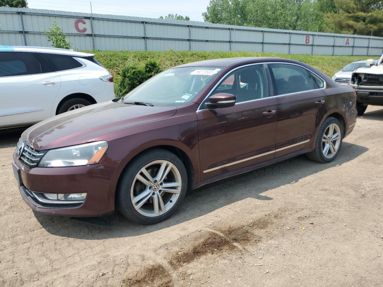 VOLKSWAGEN PASSAT SE