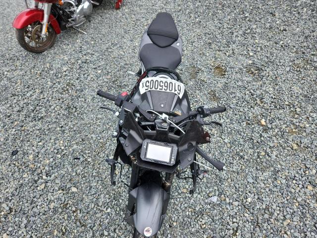 2025 SUZUKI GSX800 F JS1EM13B0S7100195