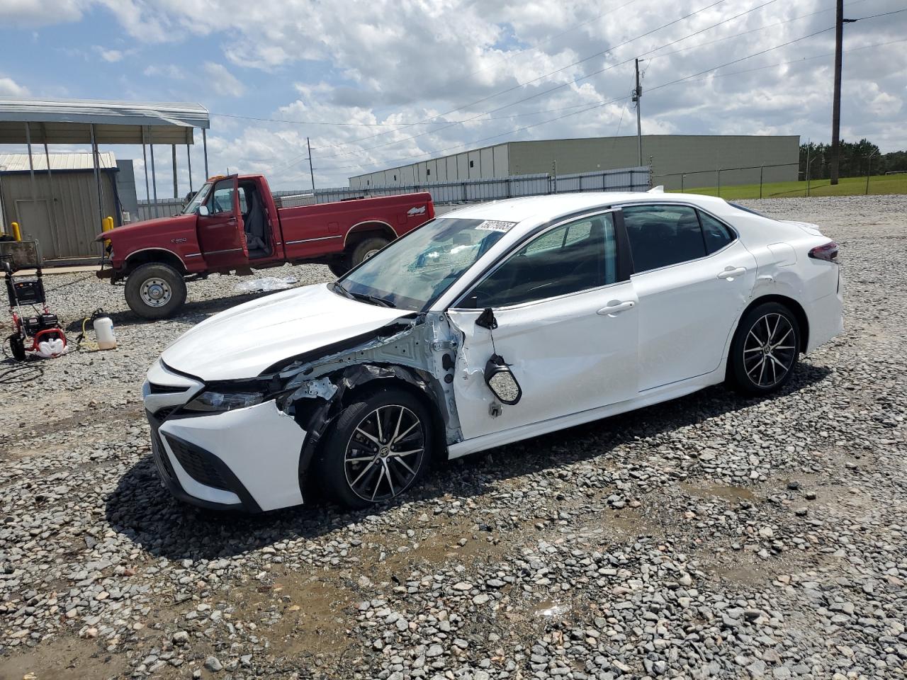 TOYOTA CAMRY SE NIGHT SHADE