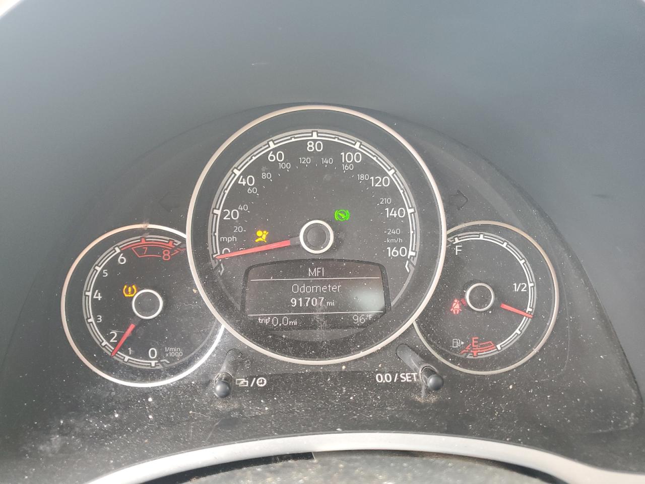 VOLKSWAGEN BEETLE SE