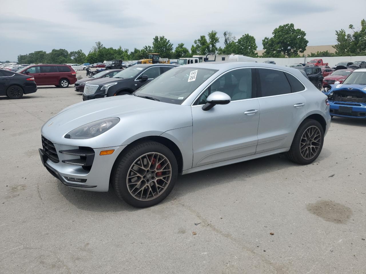 PORSCHE MACAN TURBO