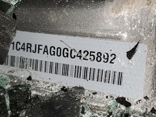 2016 JEEP GRAND CHER - 1C4RJFAG0GC425892