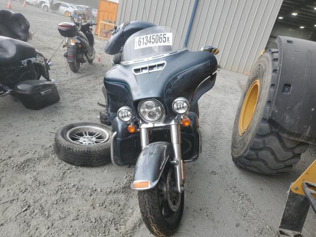 2015 HARLEY-DAVIDSON FLHTCUTG TRI GLIDE ULTRA 1HD1MAL19FB852958