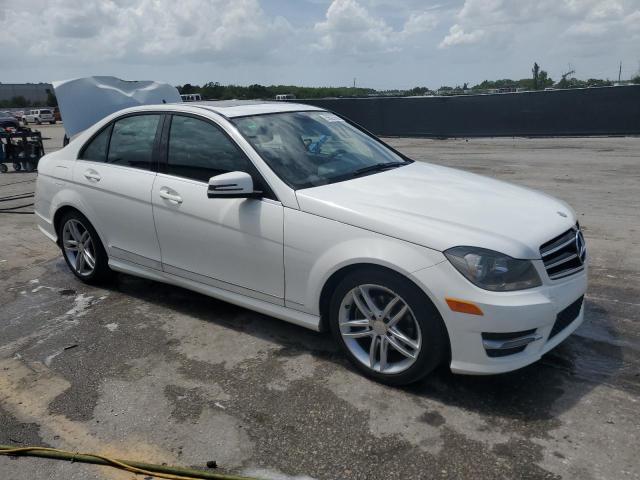 Vin: wddgf4hb2er304272, lot: 59525555, mercedes-benz c-class 250 20144