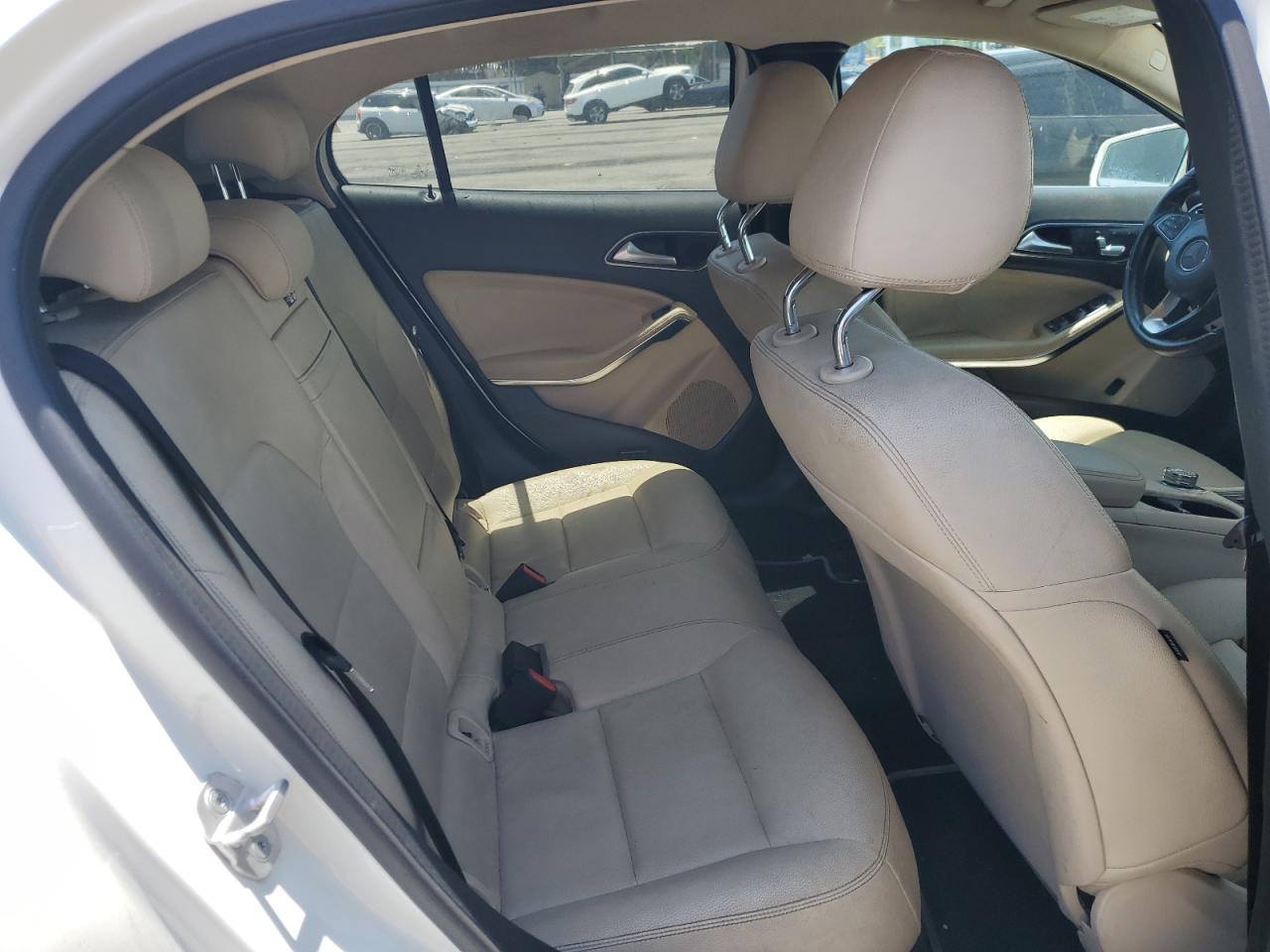 MERCEDES-BENZ GLA-CLASS 250