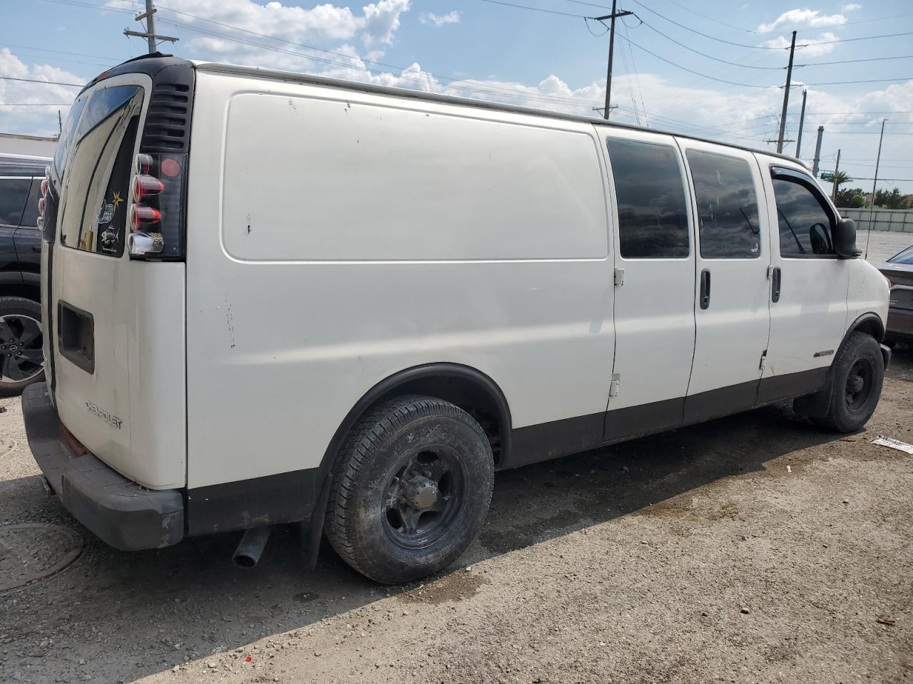 Lot #3231260111 2002 CHEVROLET EXPRESS G3