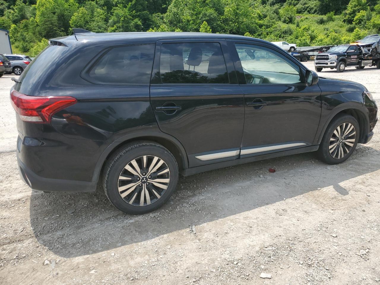MITSUBISHI OUTLANDER ES