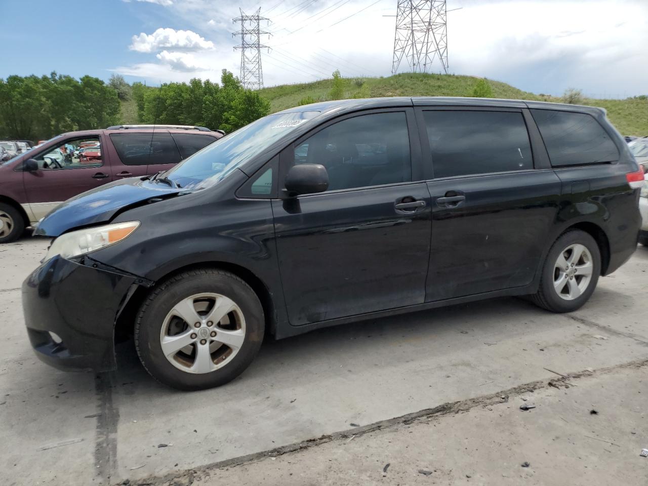 TOYOTA SIENNA