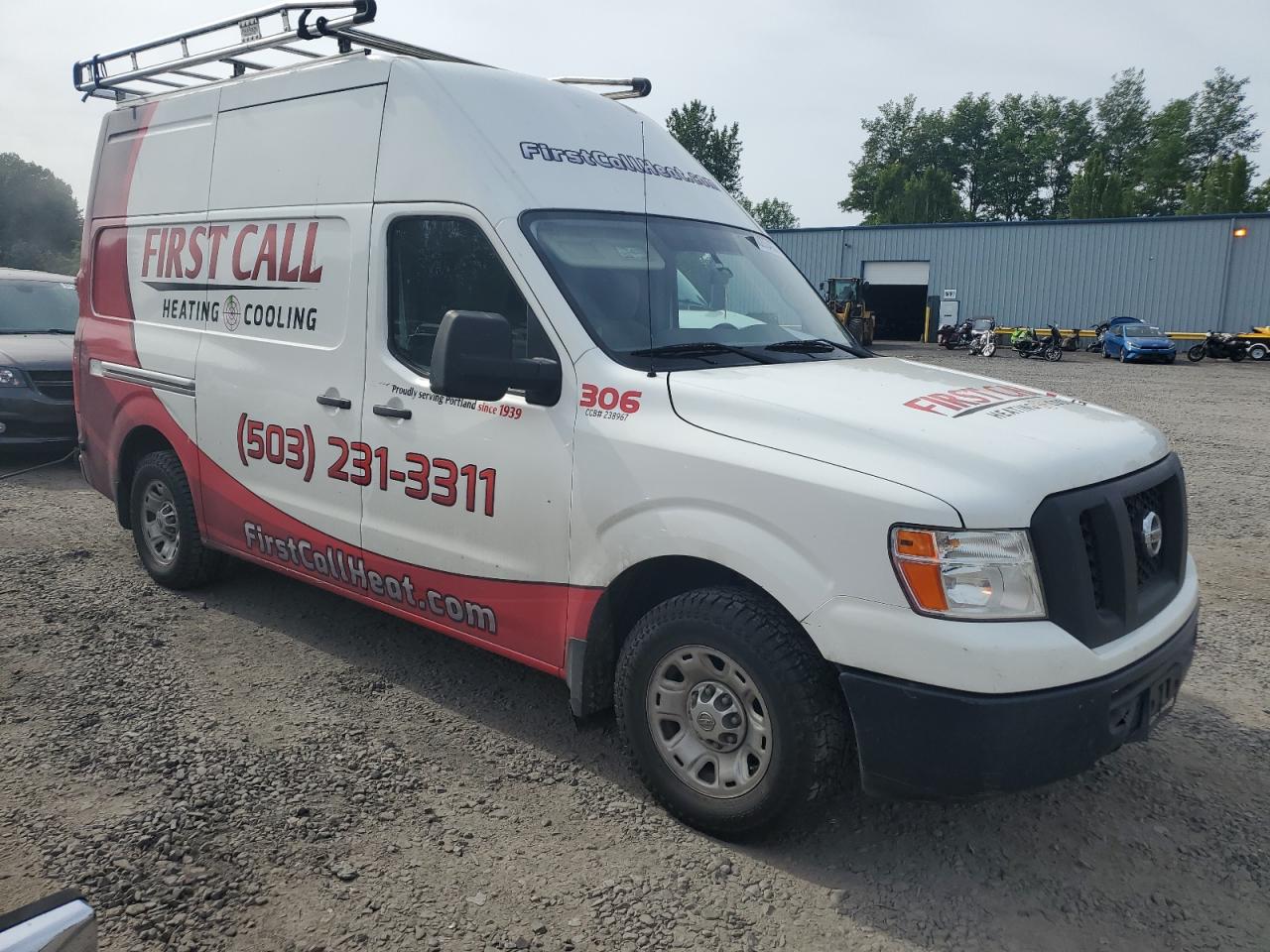 NISSAN NV2500 2500 S