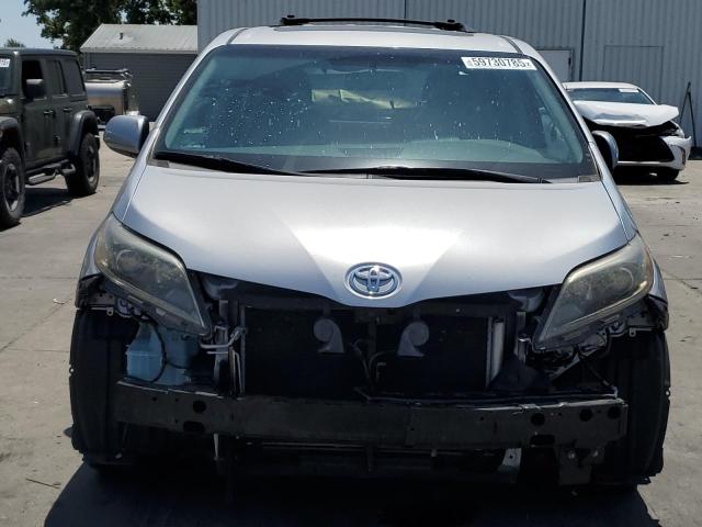 2017 TOYOTA SIENNA SE 5TDXZ3DC7HS833152
