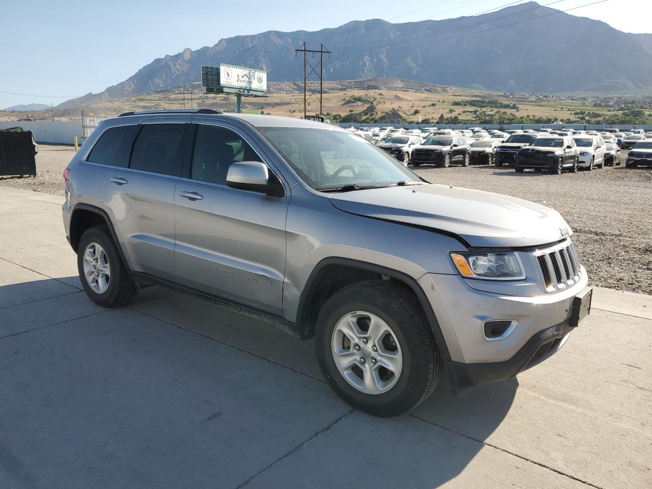 JEEP GRAND CHEROKEE LAREDO