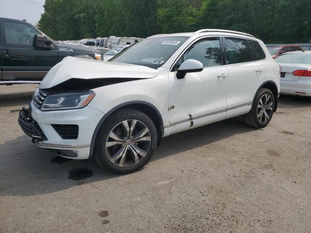 Vin: wvgrf7bpxhd002489, lot: 59526645, volkswagen touareg wolfsburg 2017 img_1