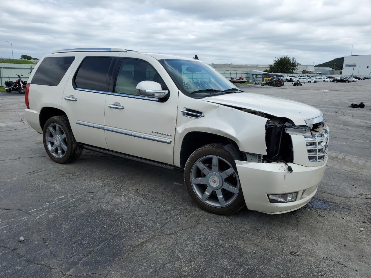 CADILLAC ESCALADE PREMIUM