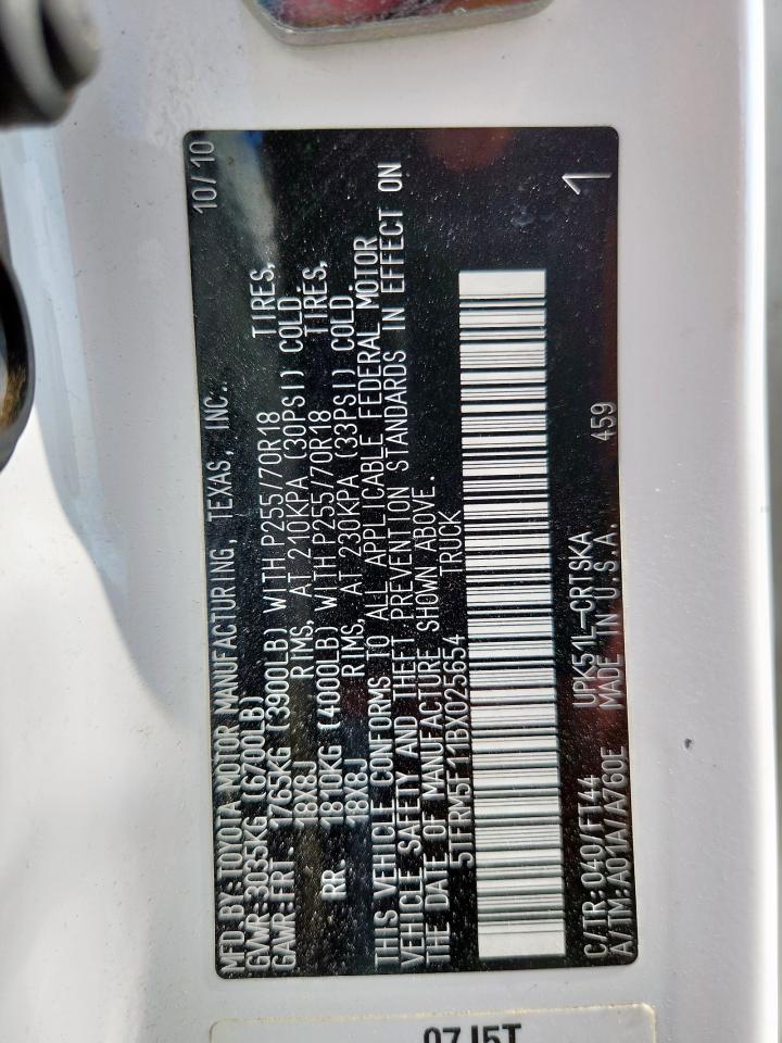 TOYOTA TUNDRA DOUBLE CAB SR5