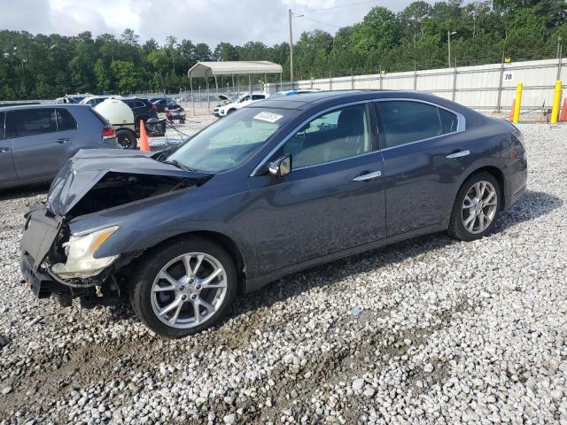 NISSAN MAXIMA S
