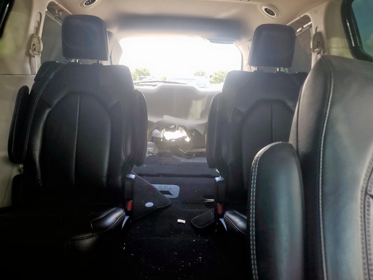 CHRYSLER PACIFICA TOURING L