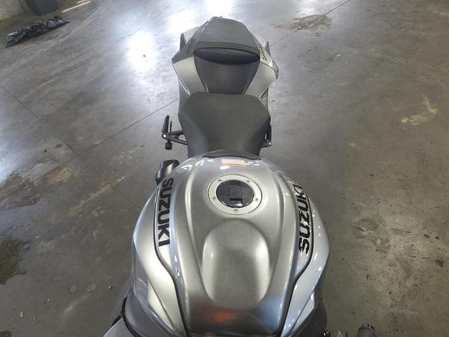 2021 SUZUKI GSX-R750 JS1GR7MA5M7100506