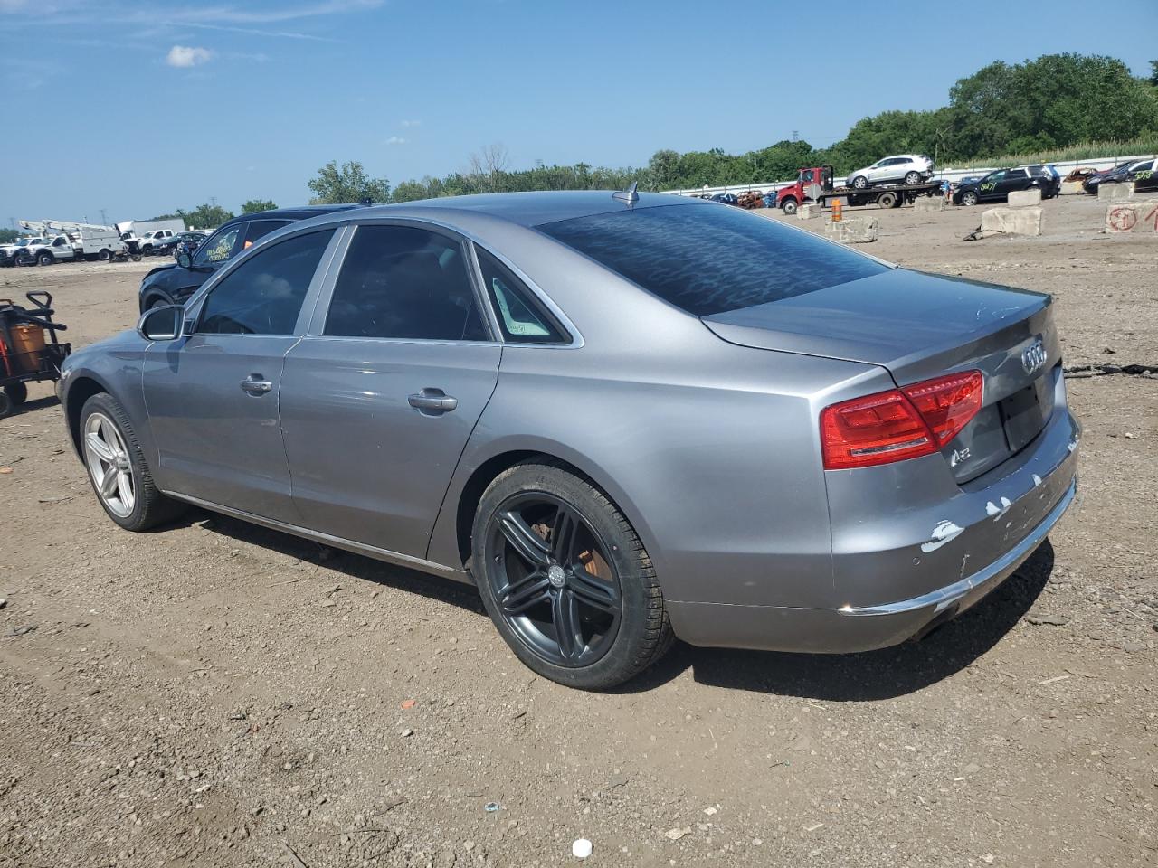AUDI A8 QUATTRO