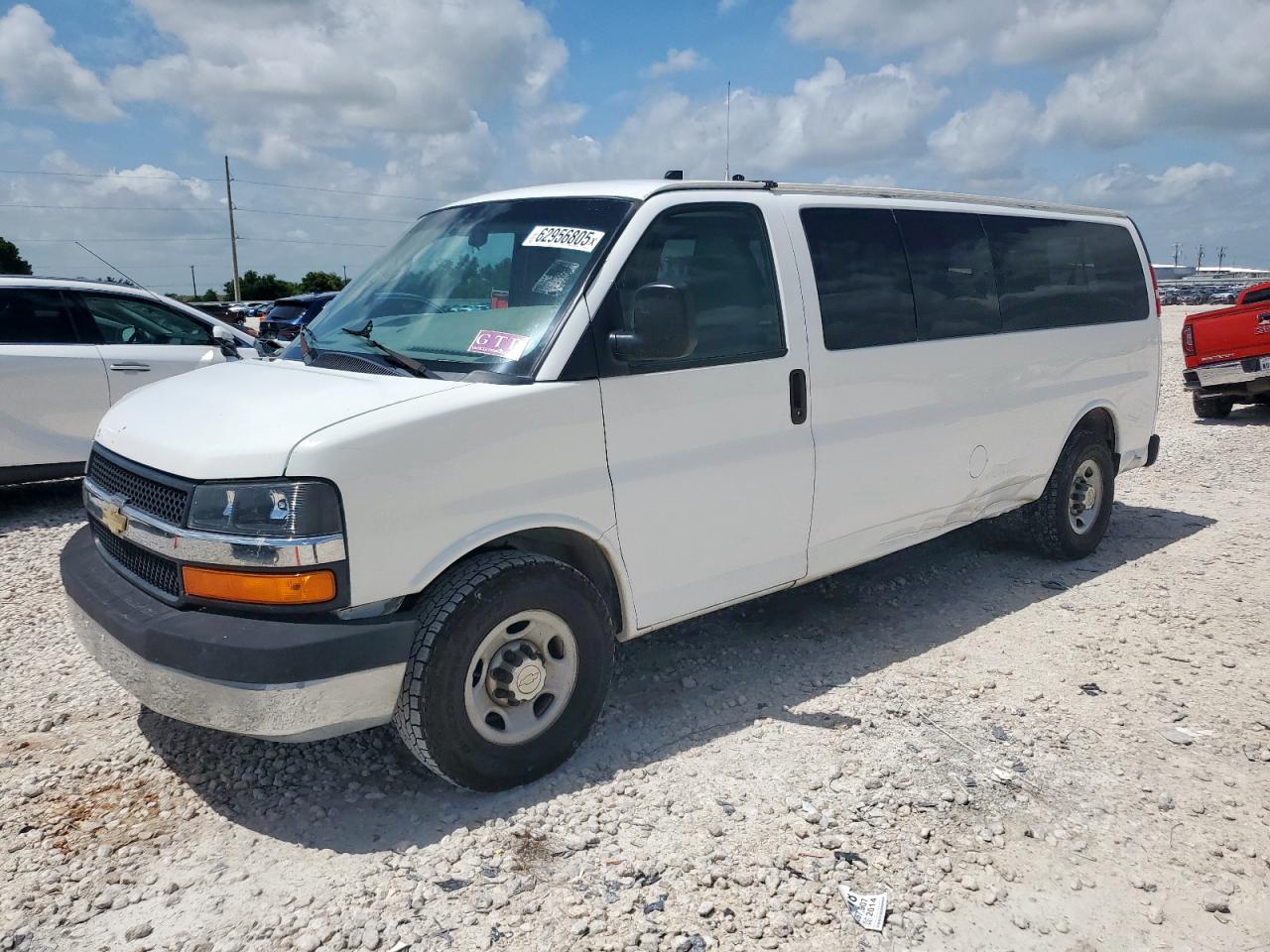 CHEVROLET EXPRESS LT