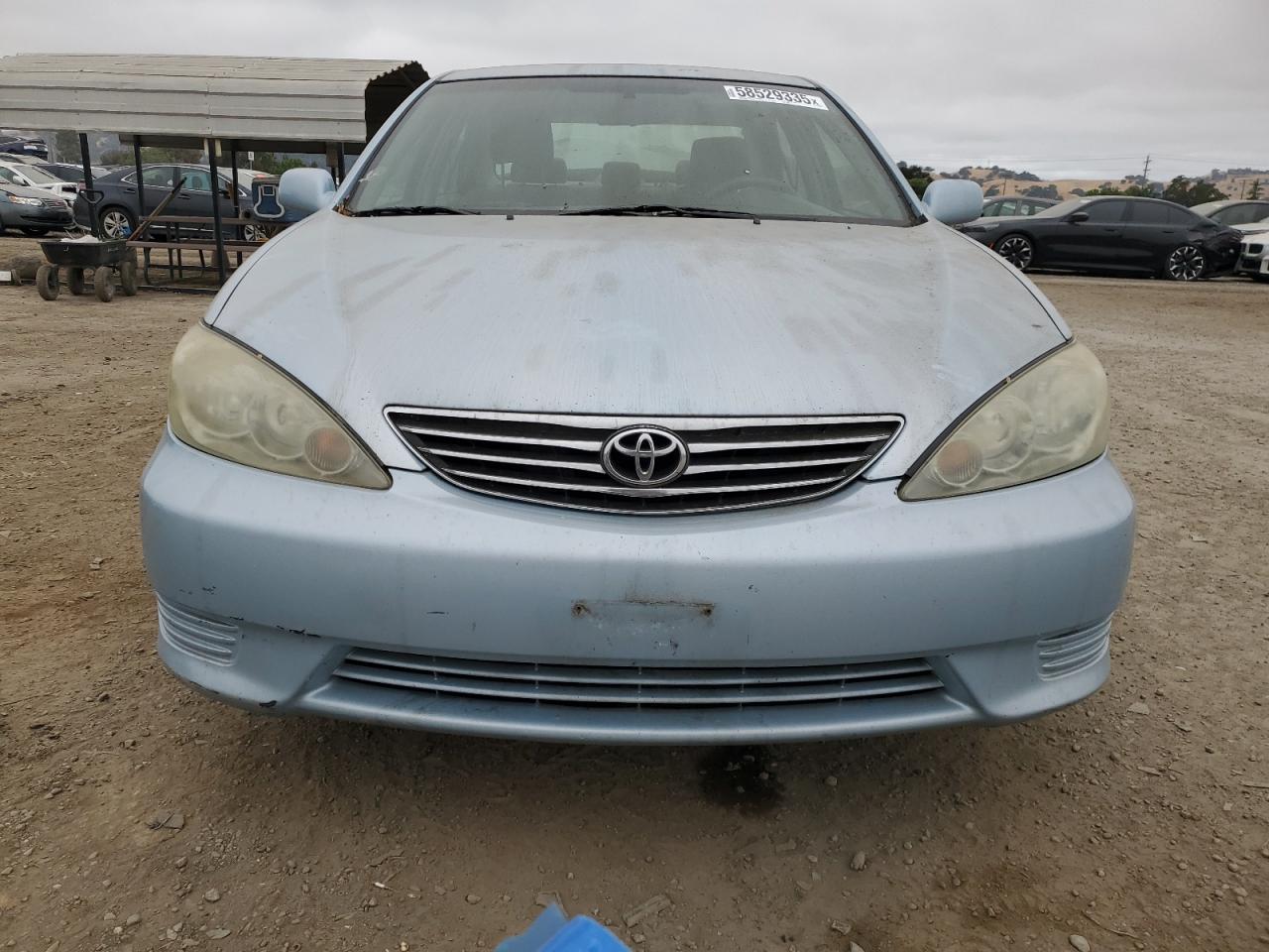 Toyota Camry le 2005