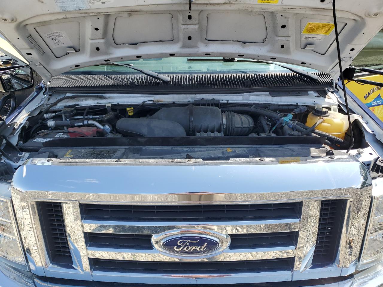 FORD ECONOLINE E450 SUPER DUTY CUTAWAY VAN