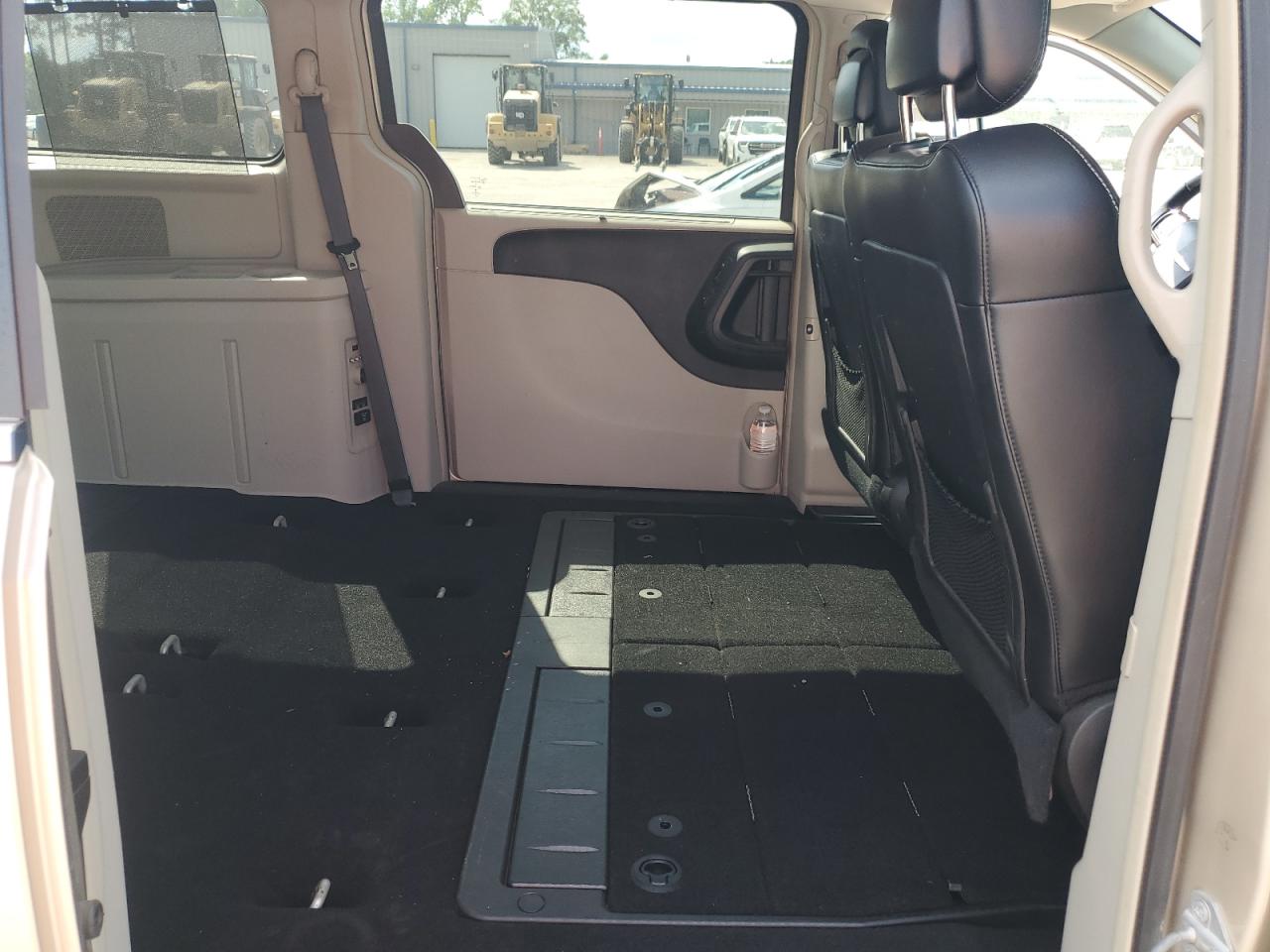 CHRYSLER TOWN & COUNTRY LIMITED