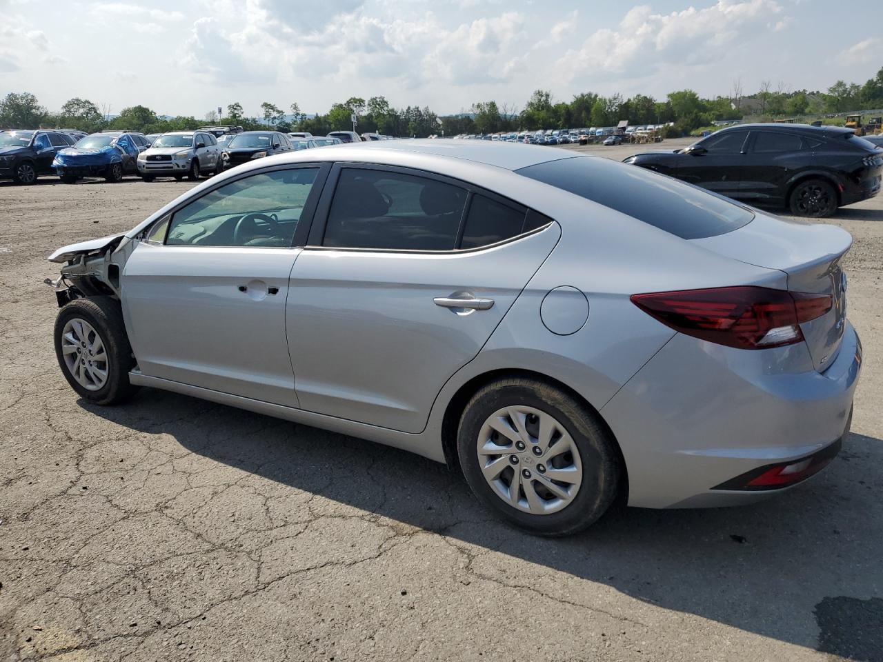 Hyundai Elantra se 2020