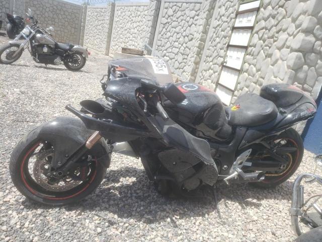 SUZUKI GSX1300 RA 2018 black  gas JS1GX72B7J2100565 photo #4