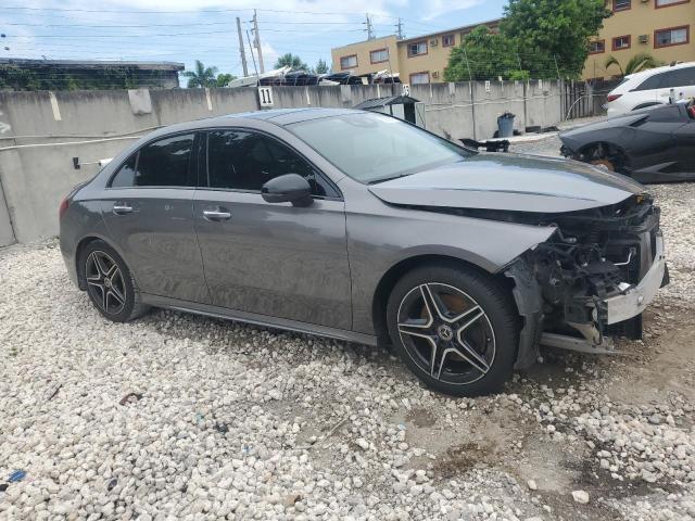 Vin: wdd3g4eb1kw031726, lot: 59868105, mercedes-benz a-class 220 20194