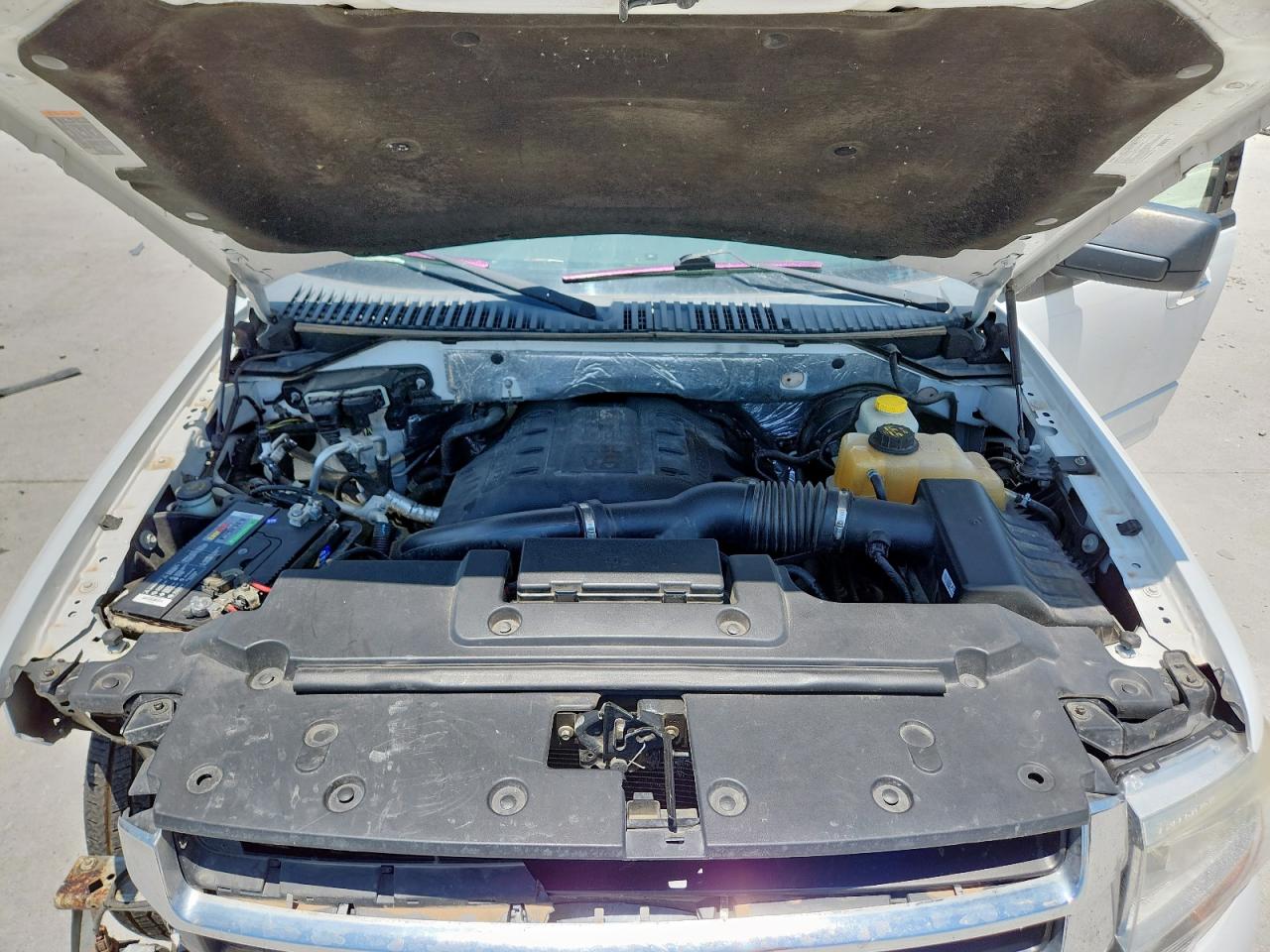 FORD EXPEDITION EL XLT