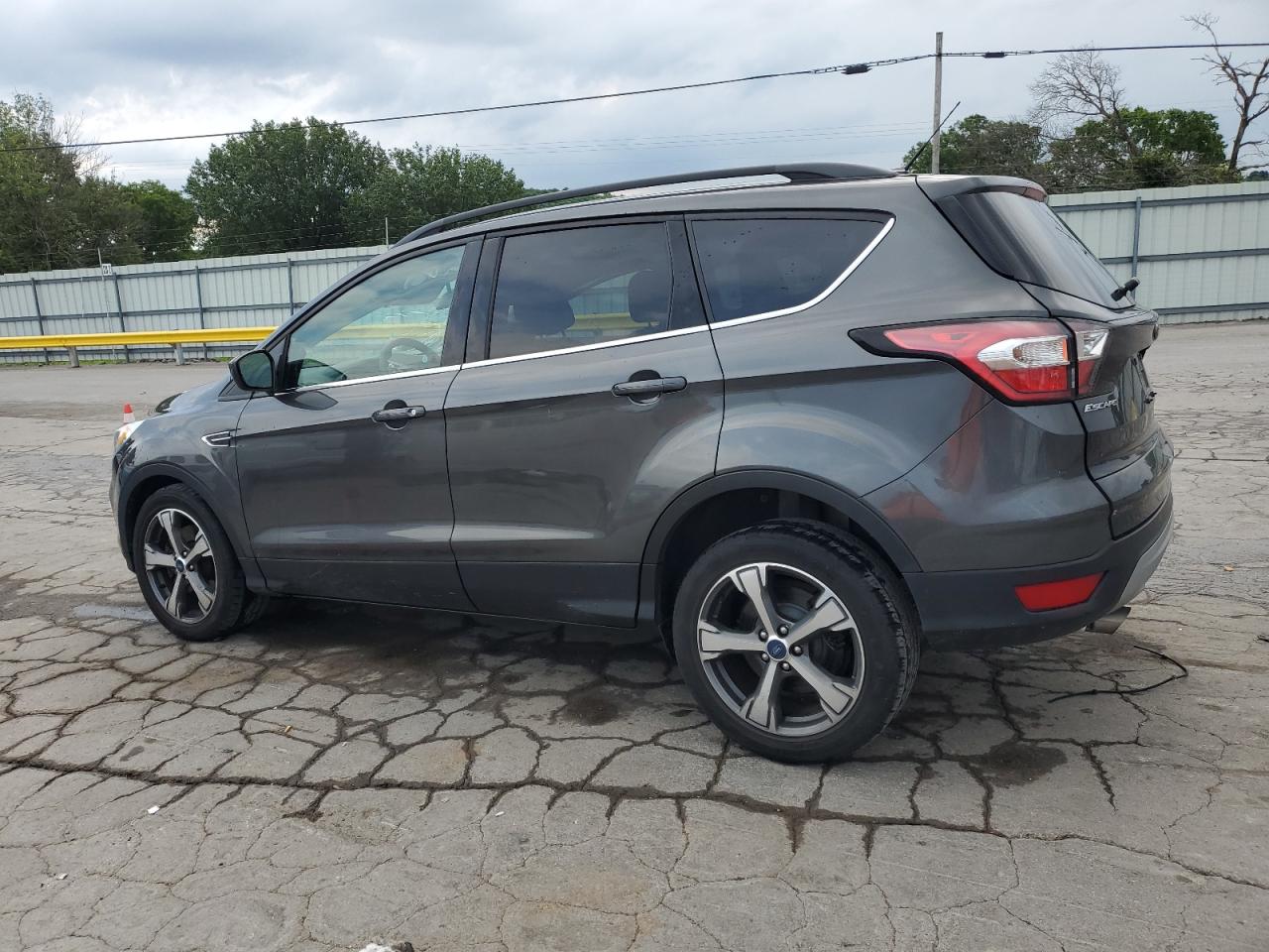 Lot #3186170475 2017 FORD ESCAPE SE
