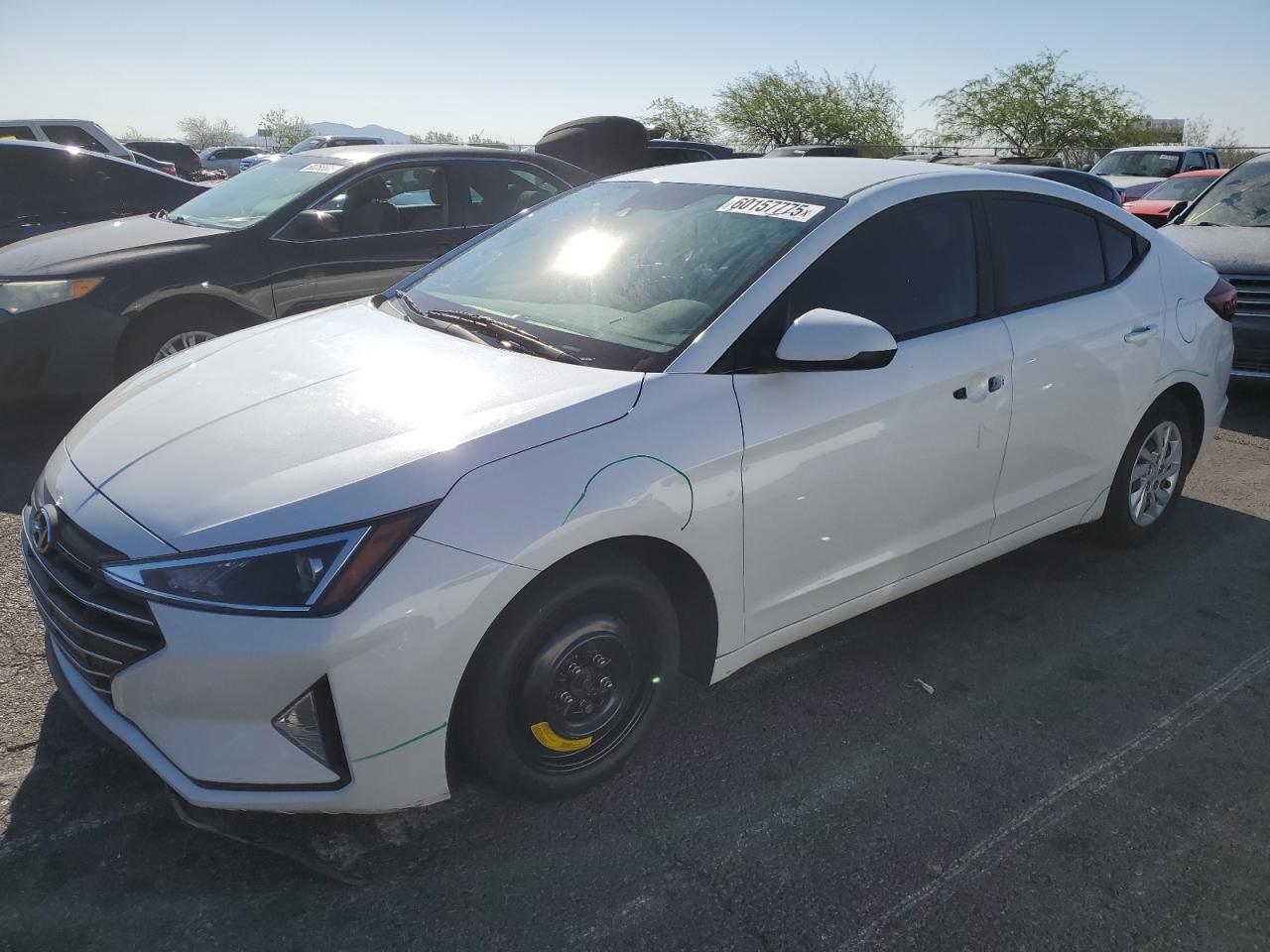 HYUNDAI ELANTRA SE